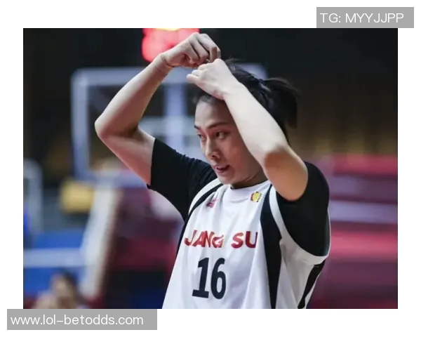 中超赛场惊现冷门那不勒斯狂胜本菲卡四球引发全场沸腾 中超赛场惊现冷门那不勒斯狂胜本菲卡四球引发全场沸腾