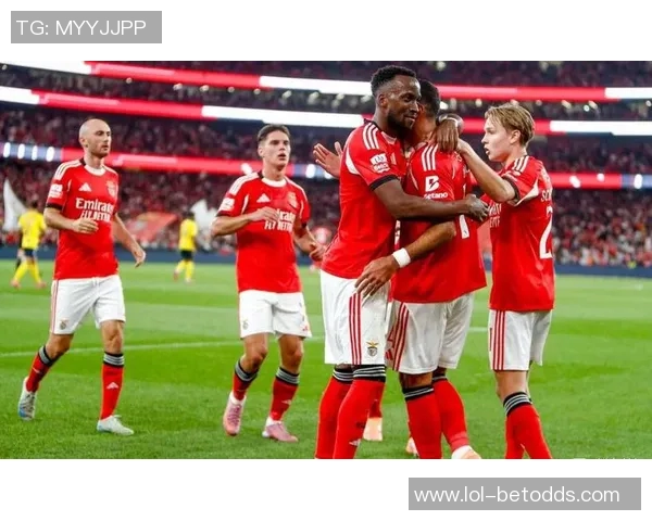 西甲精彩对决那不勒斯大胜本菲卡帽子戏法点燃全场激情 西甲精彩对决那不勒斯大胜本菲卡帽子戏法点燃全场激情