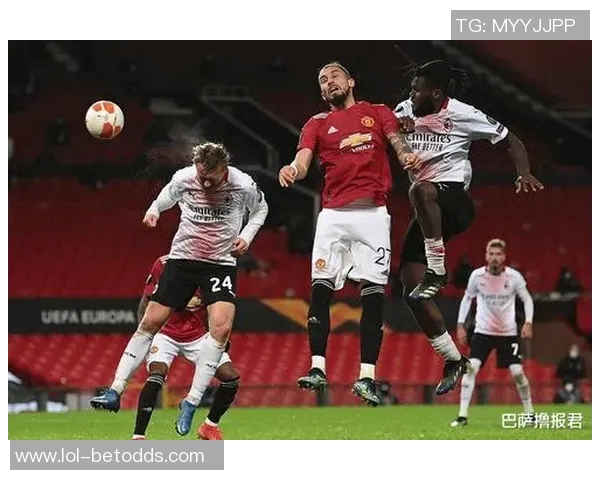 德甲经典对决曼联点球绝杀AC米兰引发全场狂欢 德甲经典对决曼联点球绝杀AC米兰引发全场狂欢