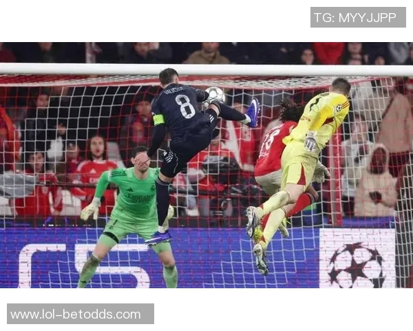 本菲卡逆转莱比锡3-2晋级世界杯补时绝杀震撼全场引发历史冷门