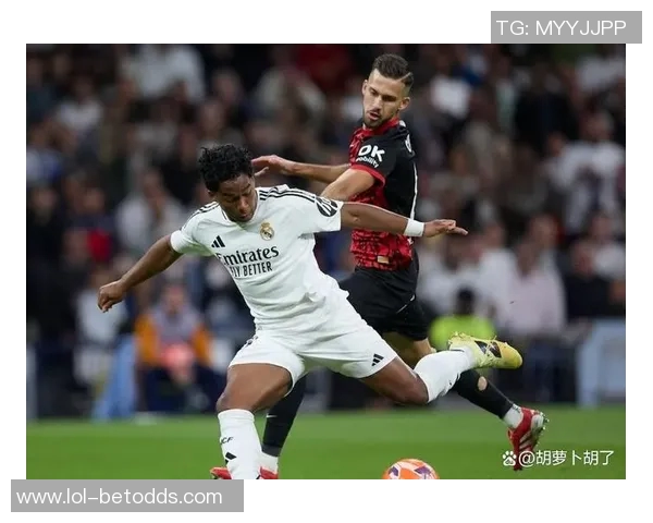 西甲巅峰对决皇马狂胜曼联4-0绝杀时刻点燃全场激情